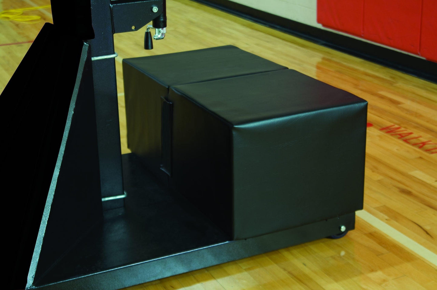 Super Glass Max Portable Adjustable Basketball System - bisoninc