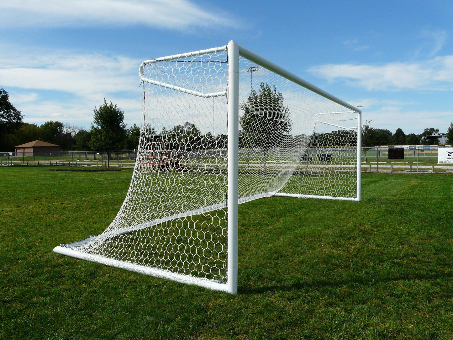 Euro Portable Futbol Goal (Official Size) - bisoninc